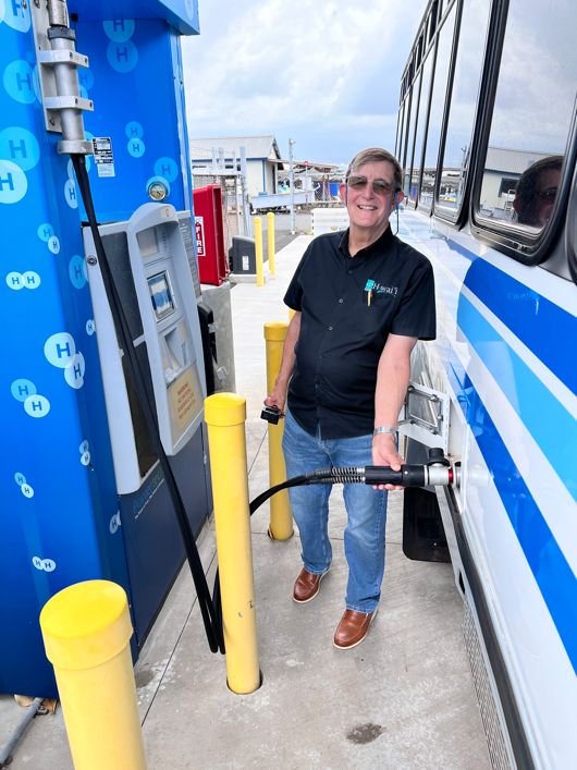 Hawai'i County's "First Fill" of Hydrogen Bus